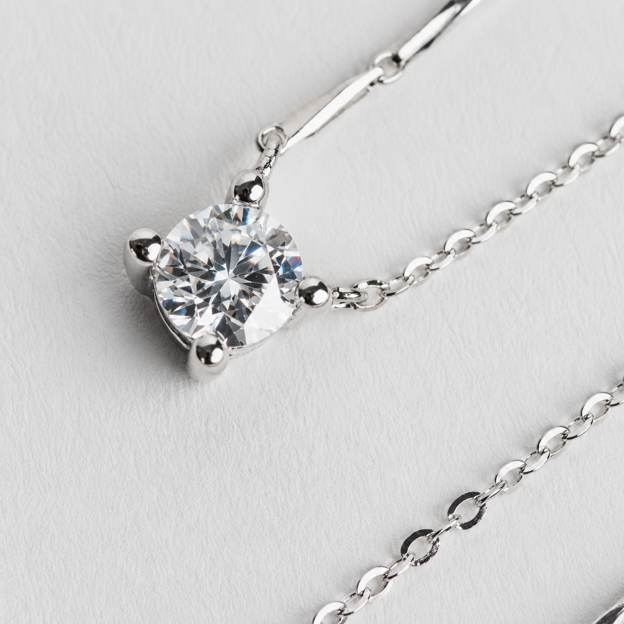 Berlo Heritage — 925 Silver Rhodium Moissanite Solitaire Necklace