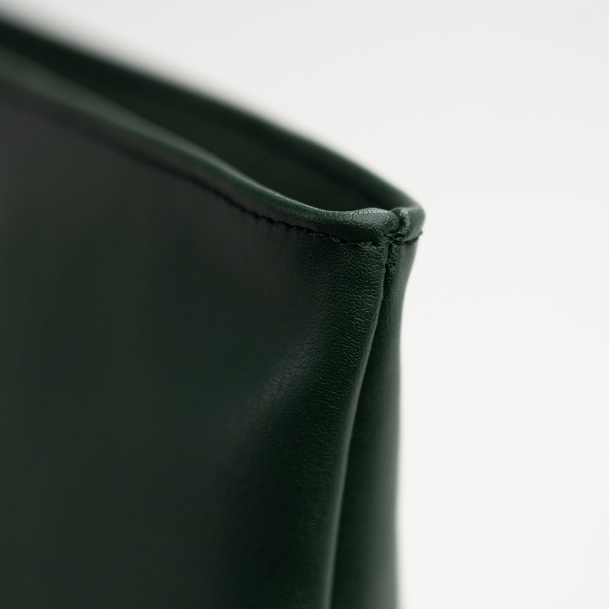 Berlo Cactus Leather Pouch Bag Large