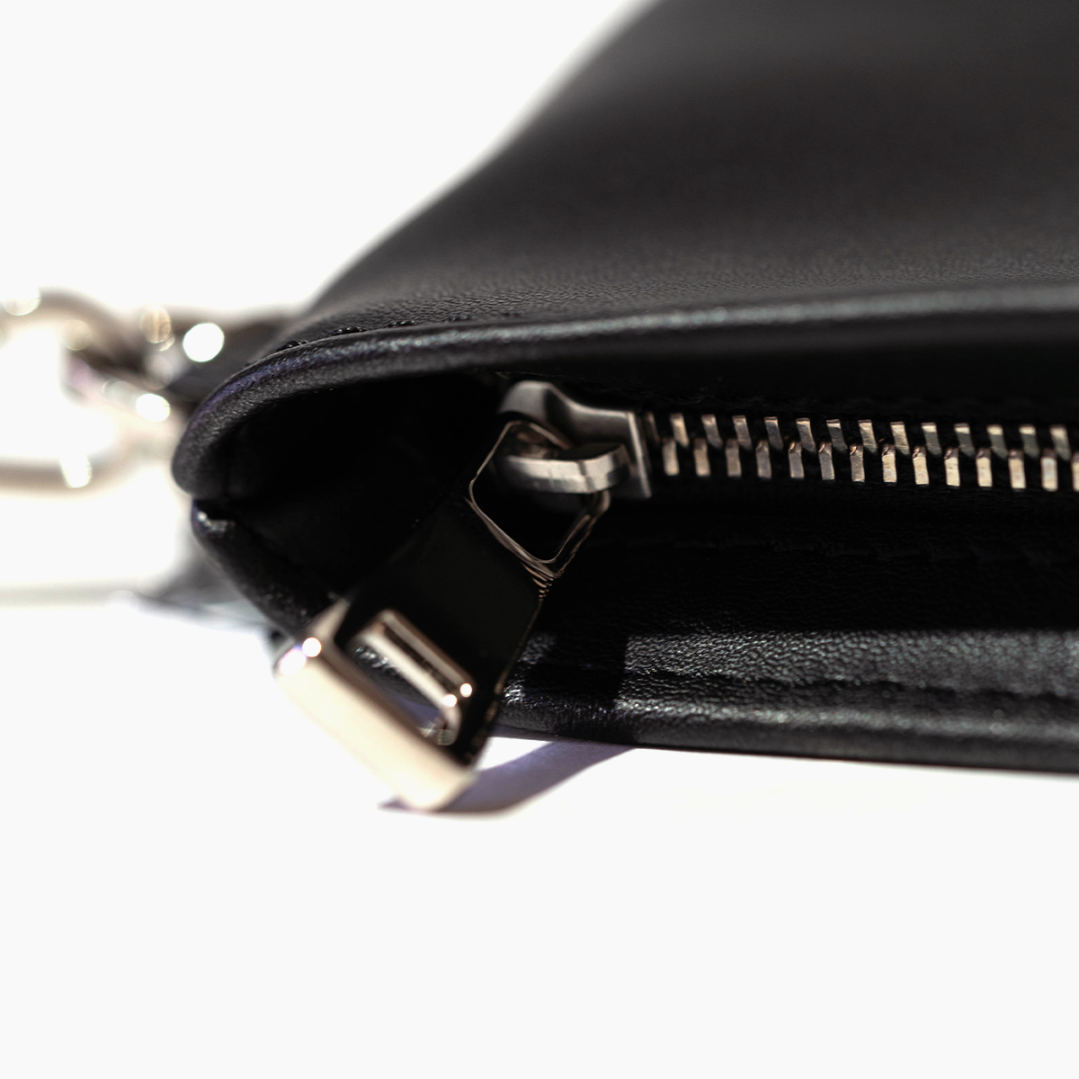 Berlo Cactus Leather Pouch Bag Large