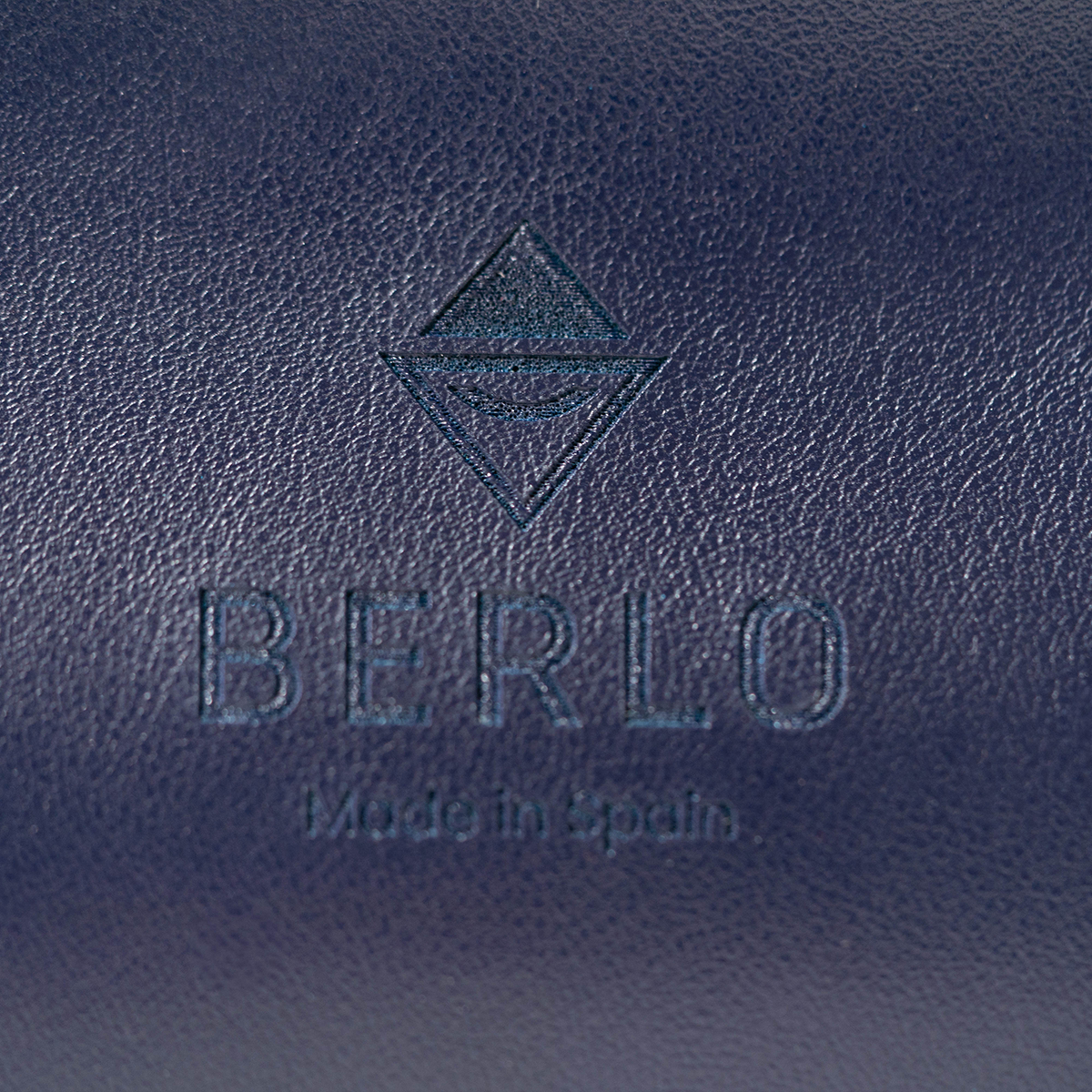 Berlo Cactus Leather Pouch Bag Small