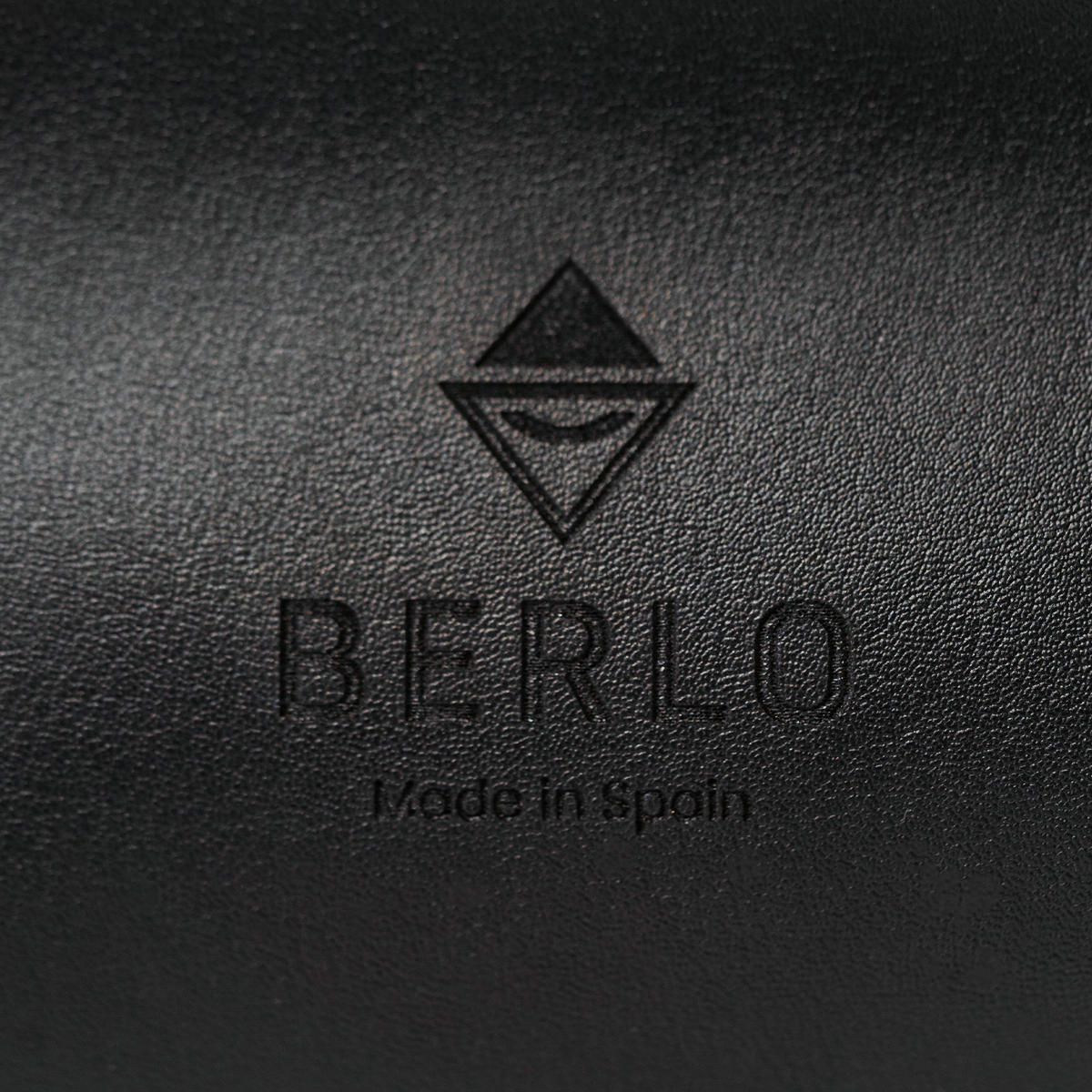 Berlo Cactus Leather Toiletry Bag