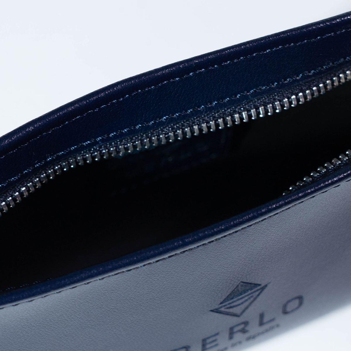 Berlo Cactus Leather Pouch Bag Small