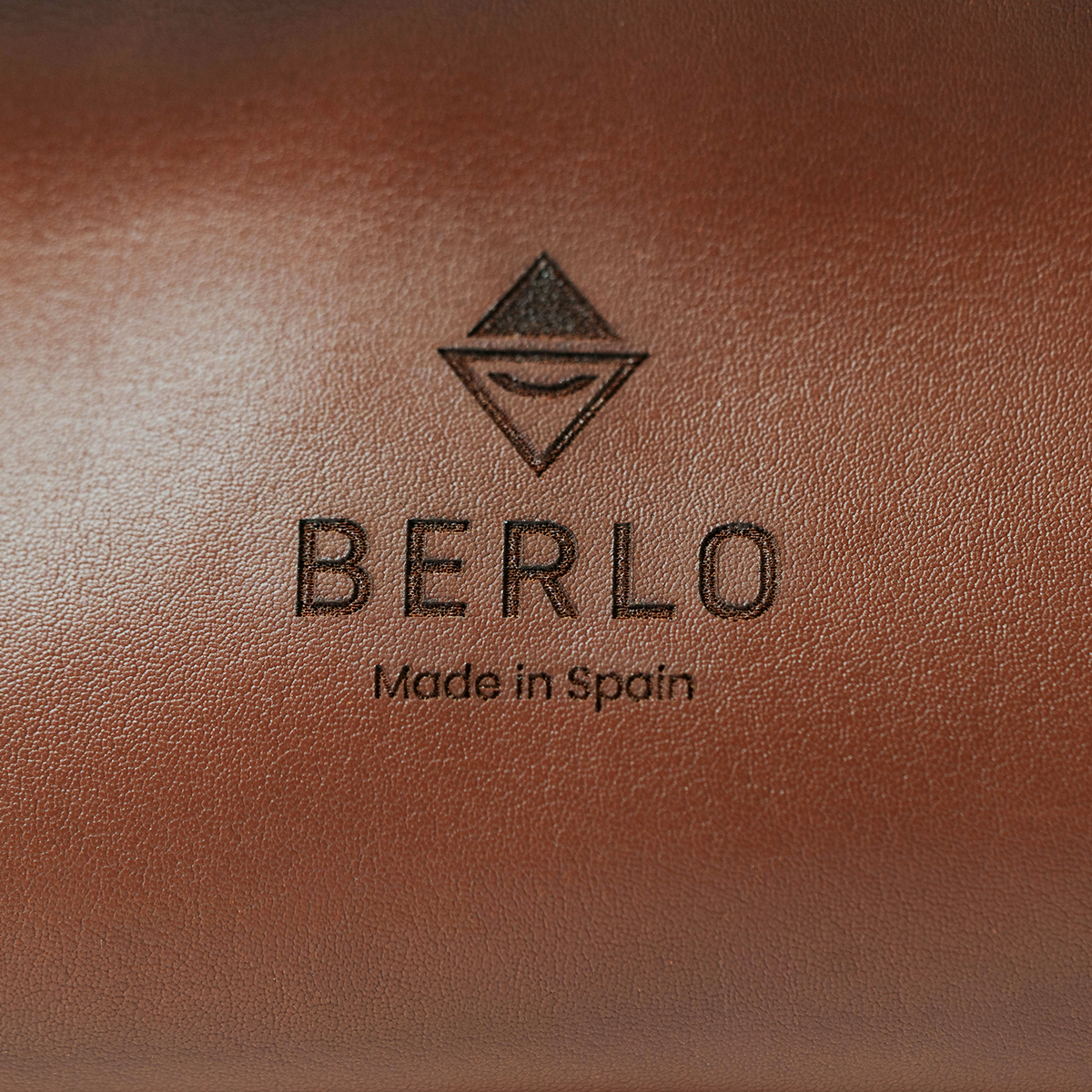 Berlo Cactus Leather Toiletry Bag