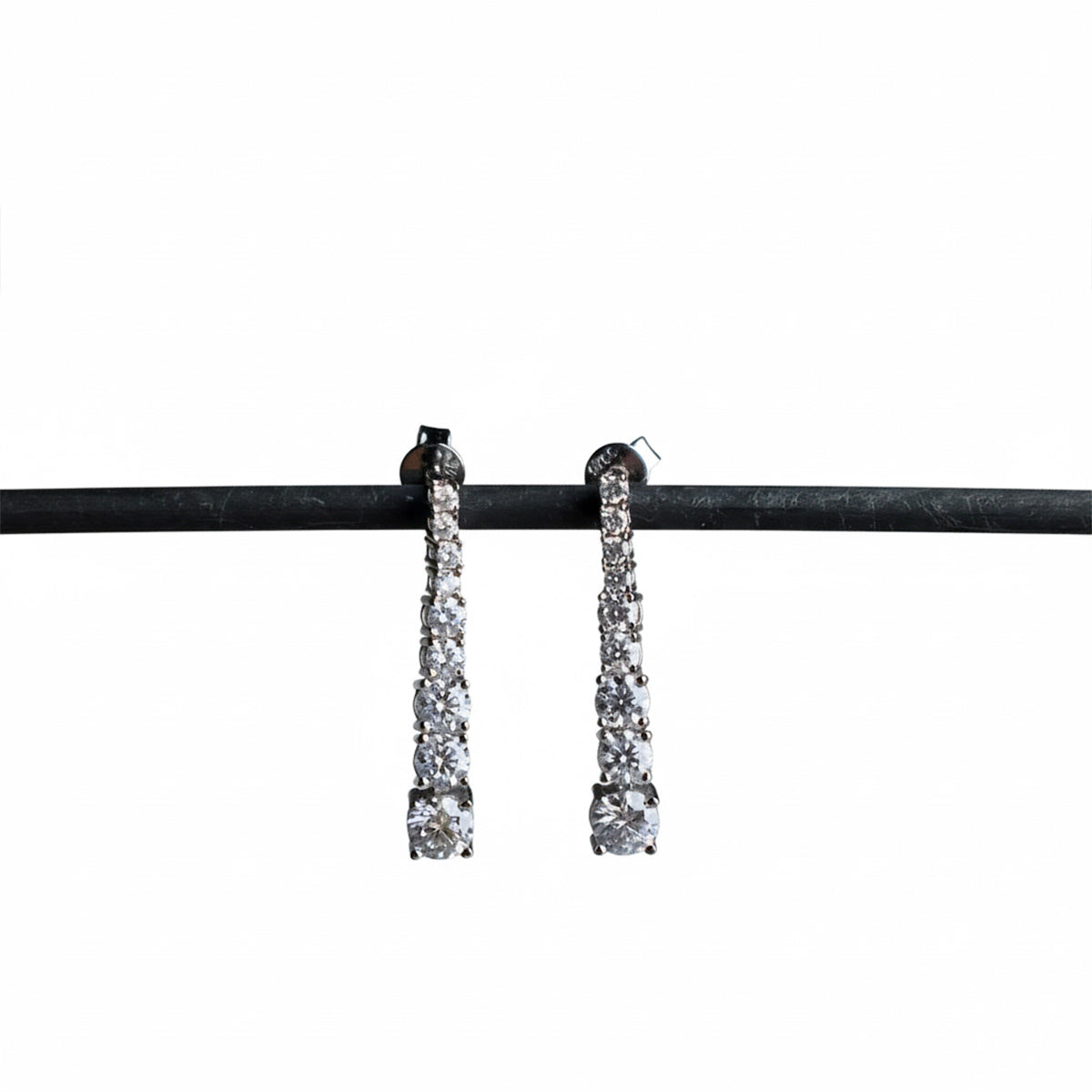 Berlo Heritage — 925 Silver Rhodium Chain Dangle Earrings