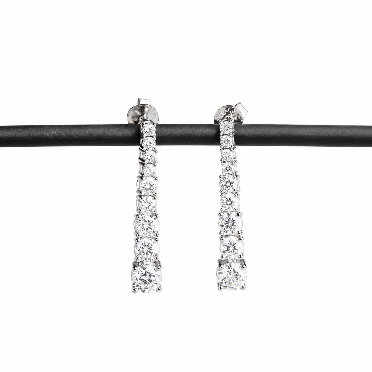 Berlo Heritage — 925 Silver Rhodium Chain Dangle Earrings