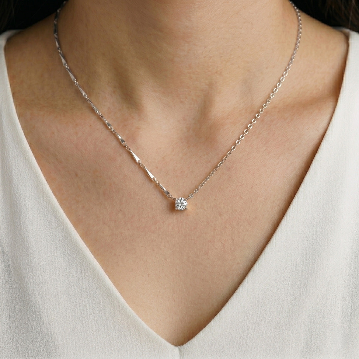 Berlo Heritage — 925 Silver Rhodium Moissanite Solitaire Necklace