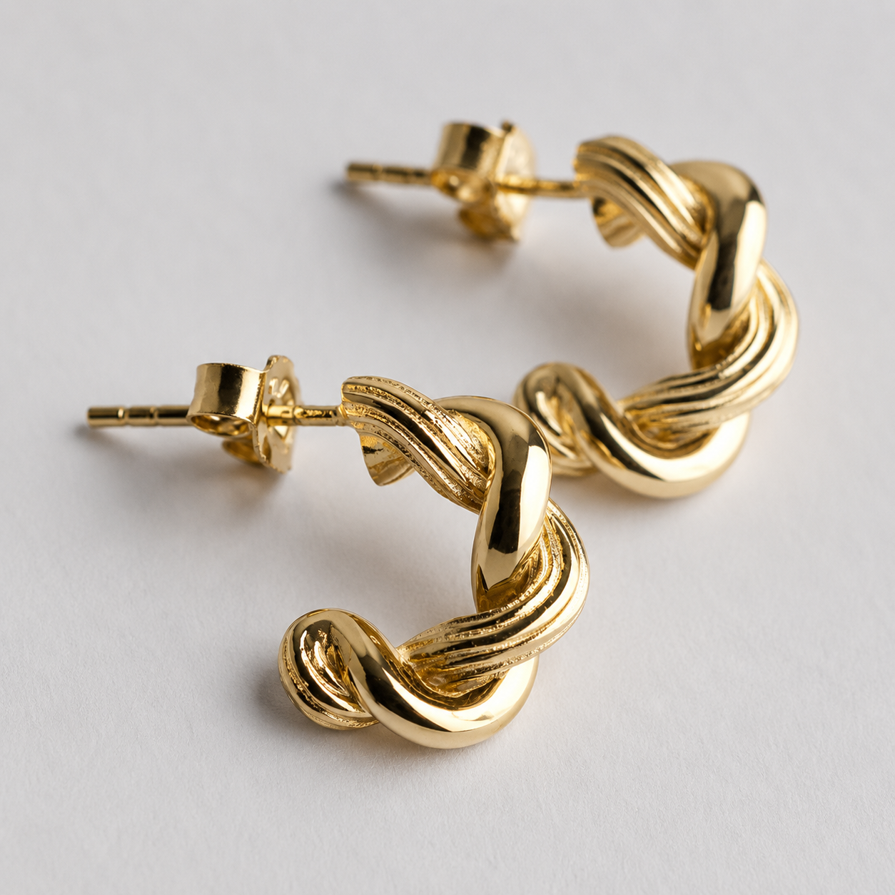 Berlo Heritage — 14K Gold Vermeil Classic Hoop Earrings