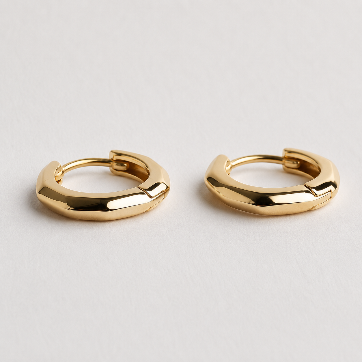 Berlo Heritage — 14K Gold Vermeil Geometric Huggie Earrings