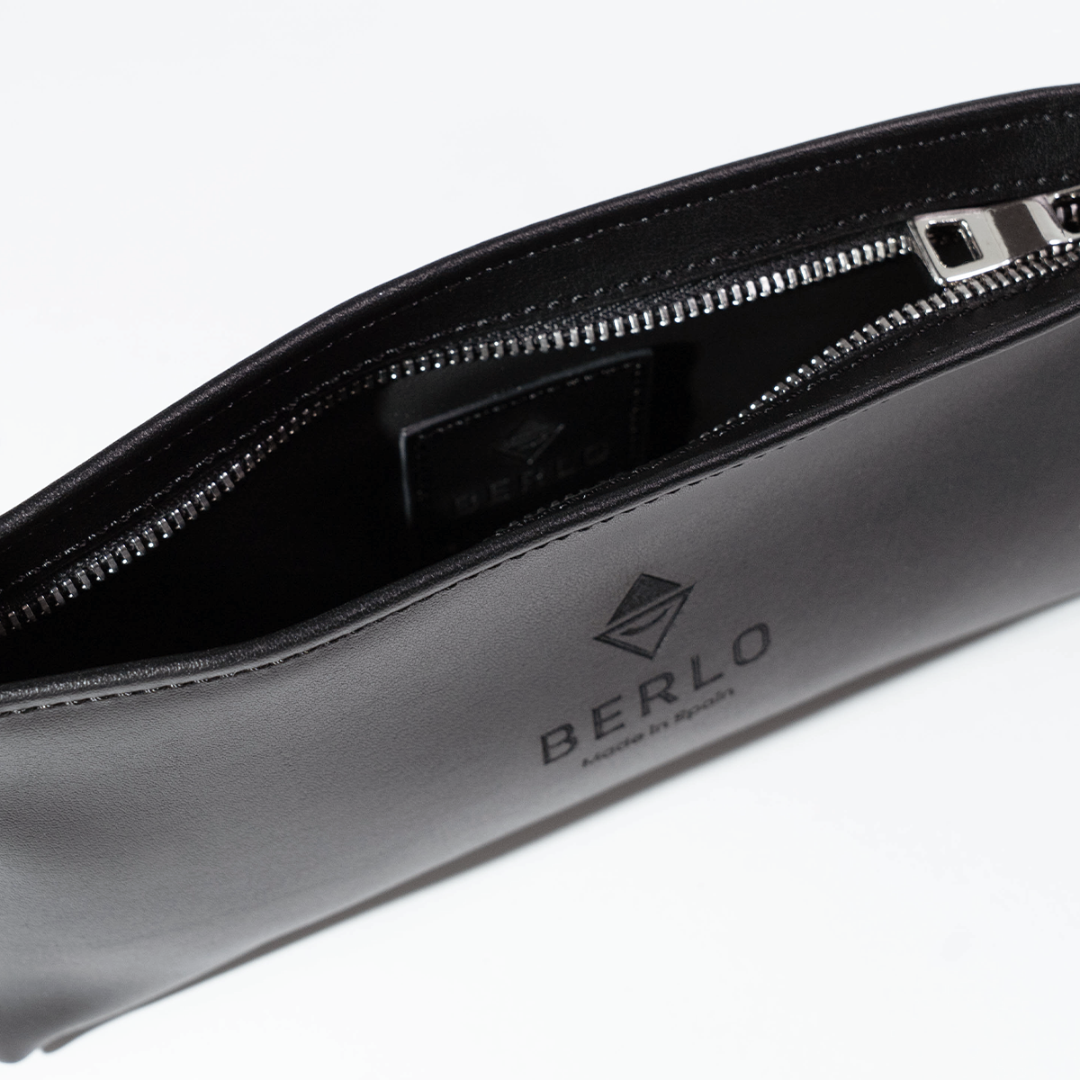 Berlo Cactus Leather Pouch Bag Small